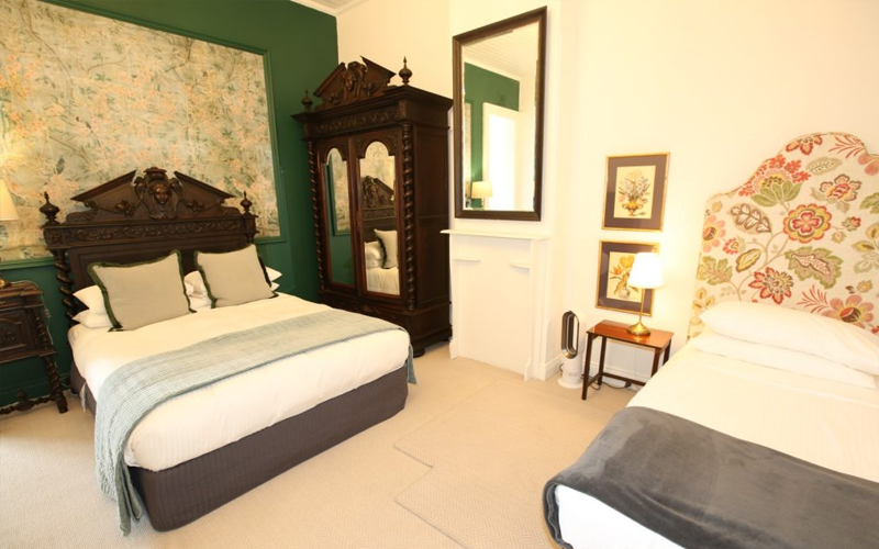 Family Suite Room 12